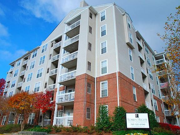 5th image of 1870 N Scott St APT 452