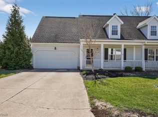 90 High Point Dr Unit 27, Medina, OH 44256