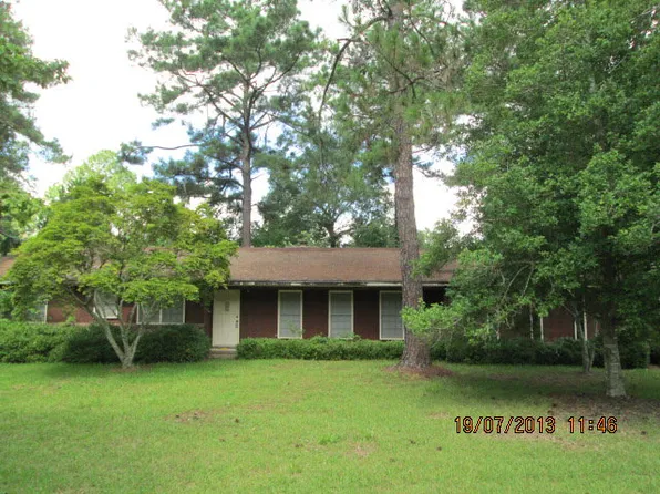 2241 James Rd, Valdosta, GA 31601