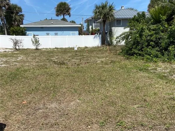 220 Condict Dr, New Smyrna Beach, FL 32169