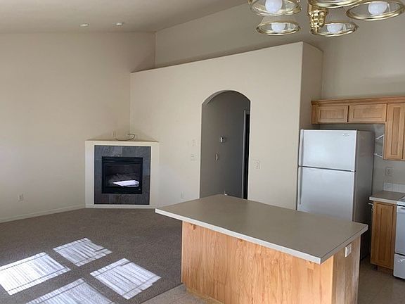 3rd image of 826 NE Hidden Valley Dr Unit 2