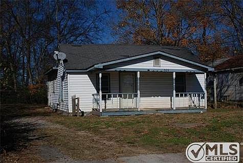 1st image of 509 Hundred Oaks St