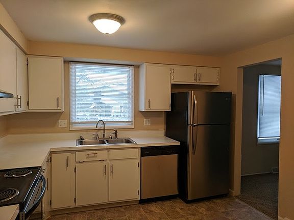 4th image of 6430 Waywind Dr