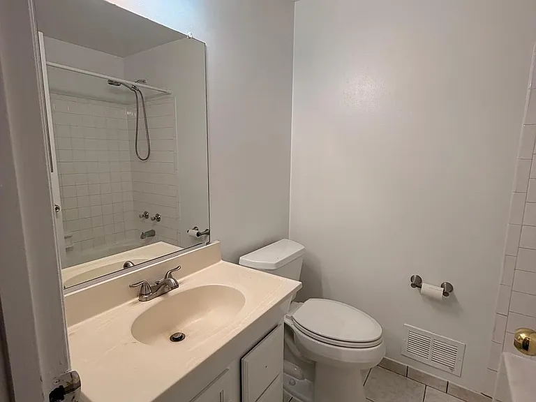 23 Ivy Oak Ct — Photo 13
