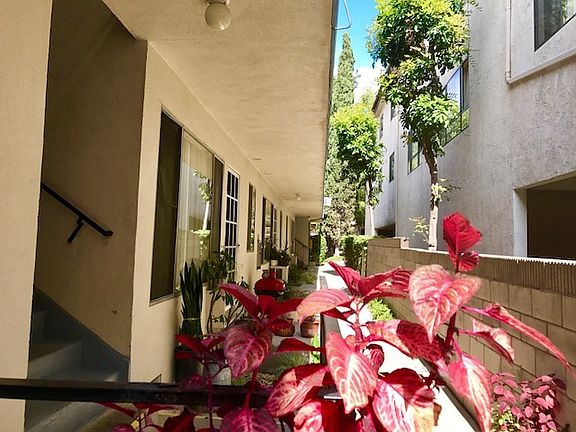 2nd image of 421 N Kenwood St APT 7