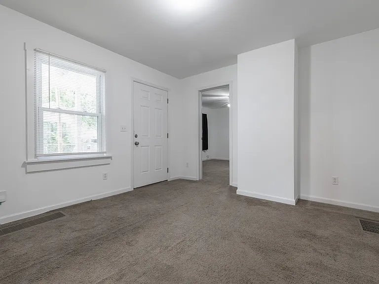 204 Walnut St — Photo 19