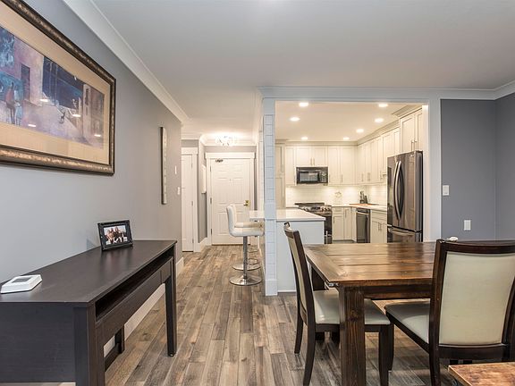 4th image of 1350 Vidal St #507