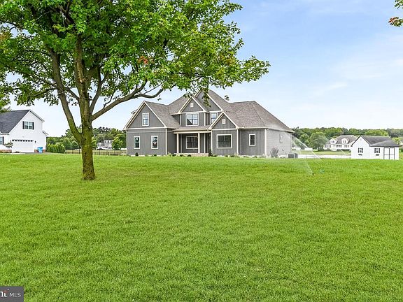 4th image of 26171 Millman Dr