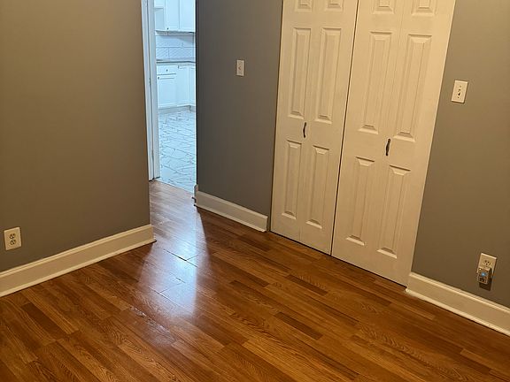 5th image of 1722 N Lorel Ave #1
