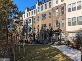 13686 Innovation Station Loop, Herndon, VA 20171