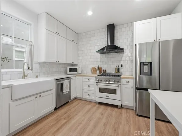 8 Snapdragon St, Mission Viejo, CA 92694