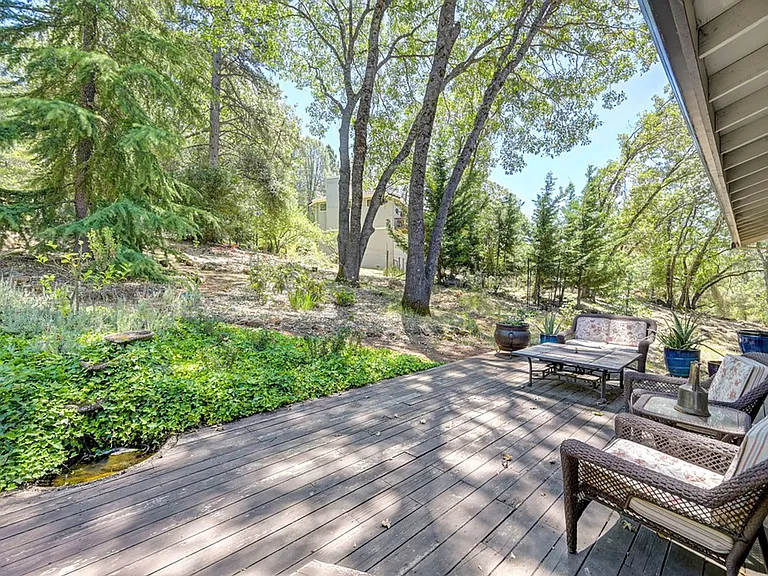 16832 Alice Way — Photo 42