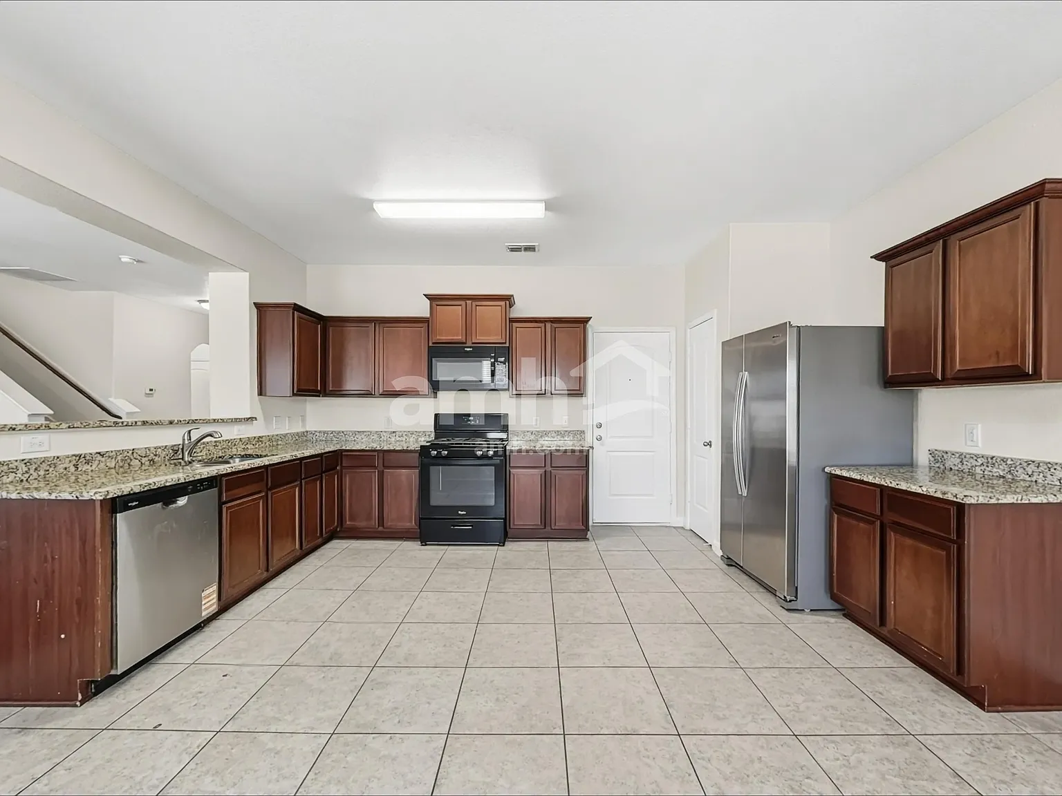 3 bed, 2.5 bath, 2008 sqft, $2,265 — Photo 3