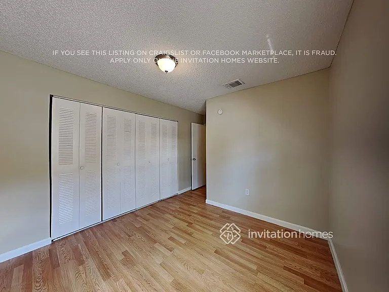 13641 Newport Mnr — Photo 12
