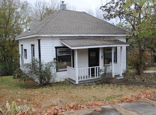 403 N Willow St, Harrison, AR 72601