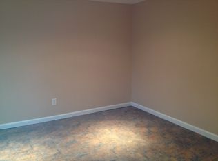 12 Boston Ave APT 2, Londonderry, NH 03053