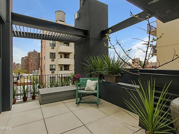 3rd image of 60 Orchard St