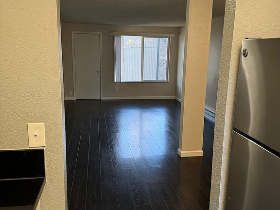 4th image of 646-664 SE 148th Ave #22