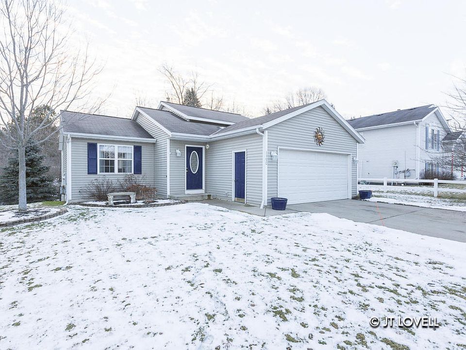 1st image of 1390 Trailside Ct NW