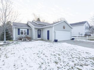 1390 Trailside Ct NW, Grand Rapids, MI 49504