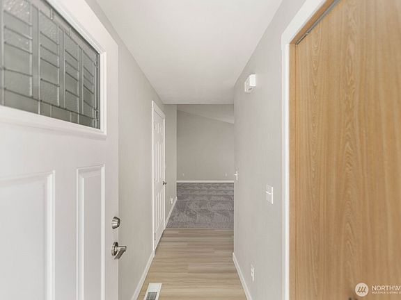 4th image of 8127 Valley View Drive