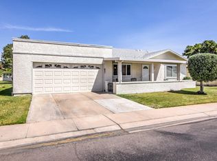 637 Leisure World, Mesa, AZ 85206