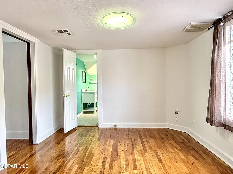 611 New York Ave — Photo 18