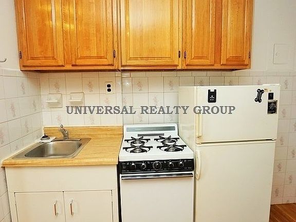 3rd image of 506 E 5th St APT 11