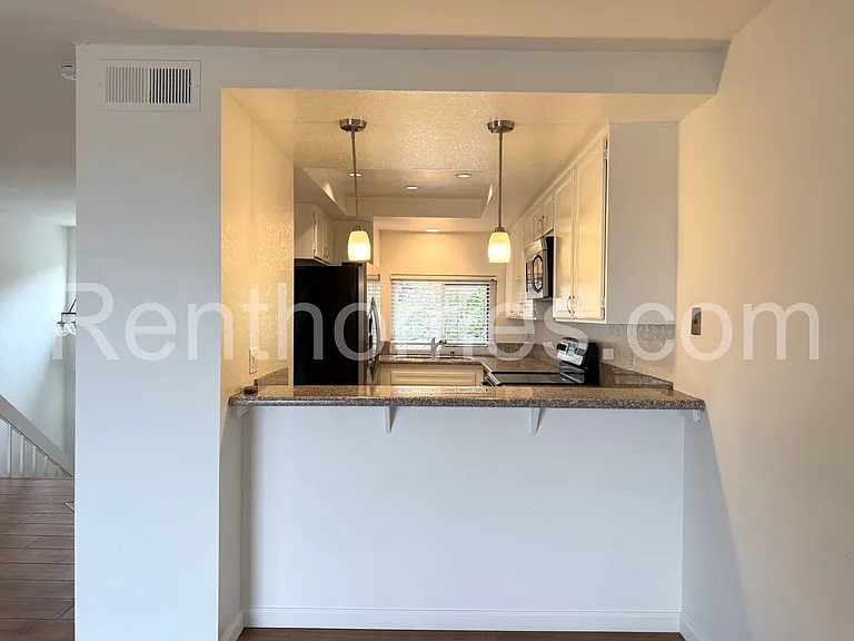 3745C Balboa Ter — Photo 11