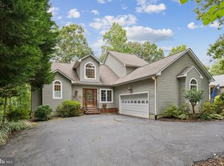 216 Birdie Rd, Locust Grove, VA 22508