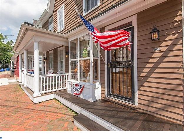 2nd image of 118 Mill St #120