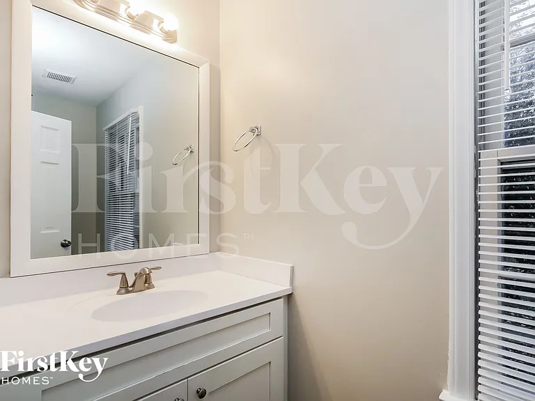 8300 Nathanael Greene Ln — Photo 13