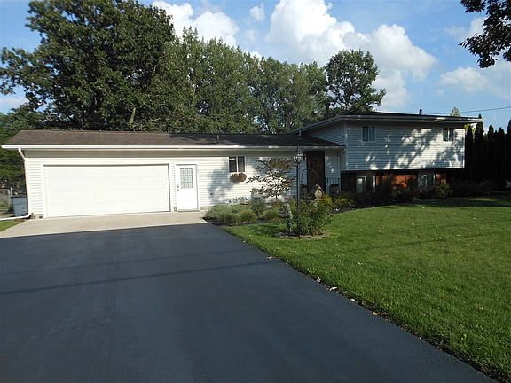 5th image of 3107 W Riverview Dr