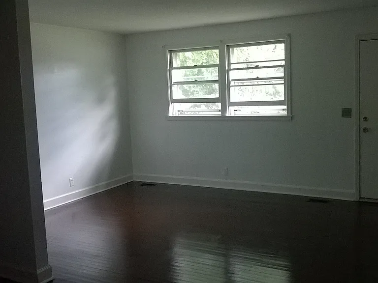 614A Claridge Dr — Photo 12