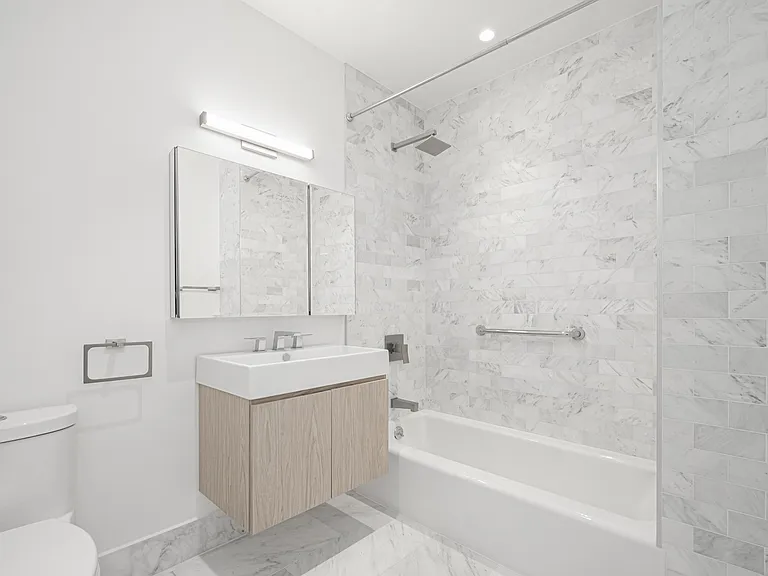 2171 Frederick Douglass Blvd #2B — Photo 5