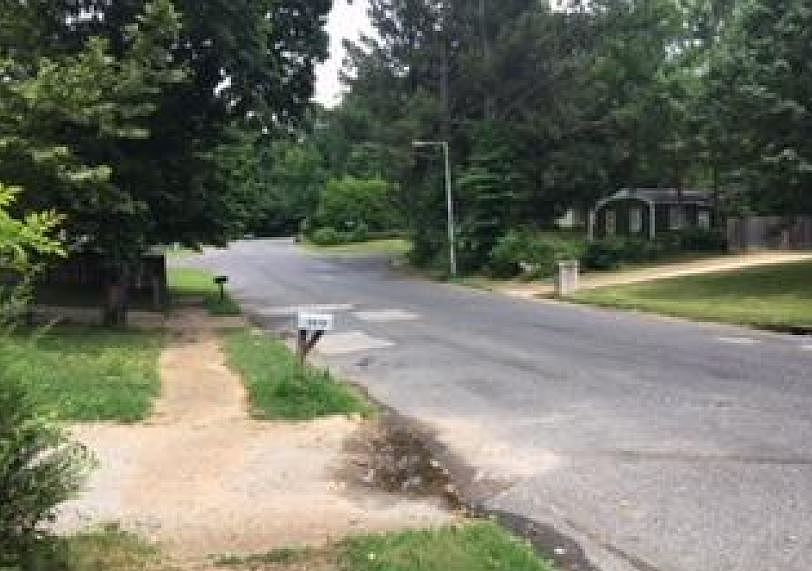 2nd image of 2604 Smith Ridge Rd