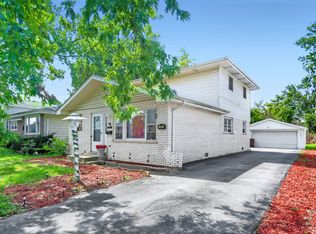 14 N Rebecca St, Glenwood, IL 60425