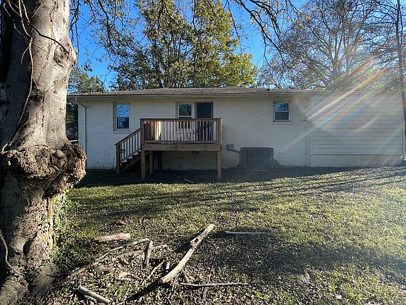 4th image of 604 Pierpoint Dr