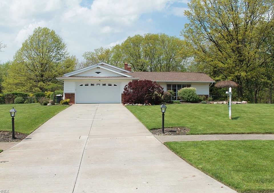 1st image of 26769 Huckleberry Dr