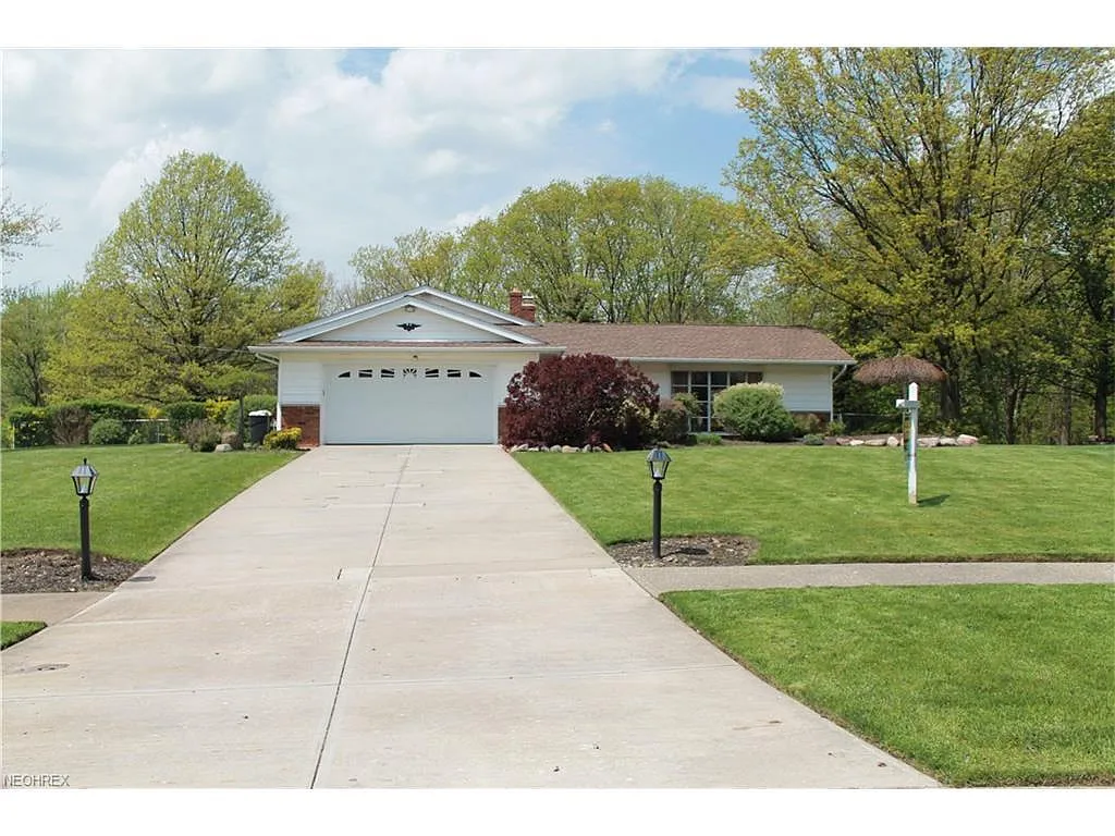 26769 Huckleberry Dr photo 1