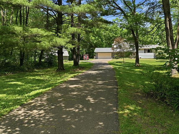 3rd image of 2952 8th Ave