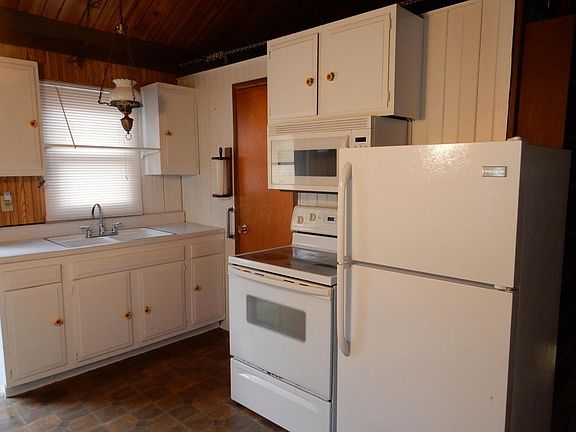 3rd image of 51 Applegrove Ct