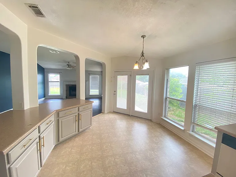 6005 Graphite Dr — Photo 3