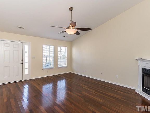 5th image of 3738 Stovall Dr
