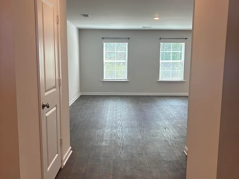 1848 Lacebark Dr — Photo 3