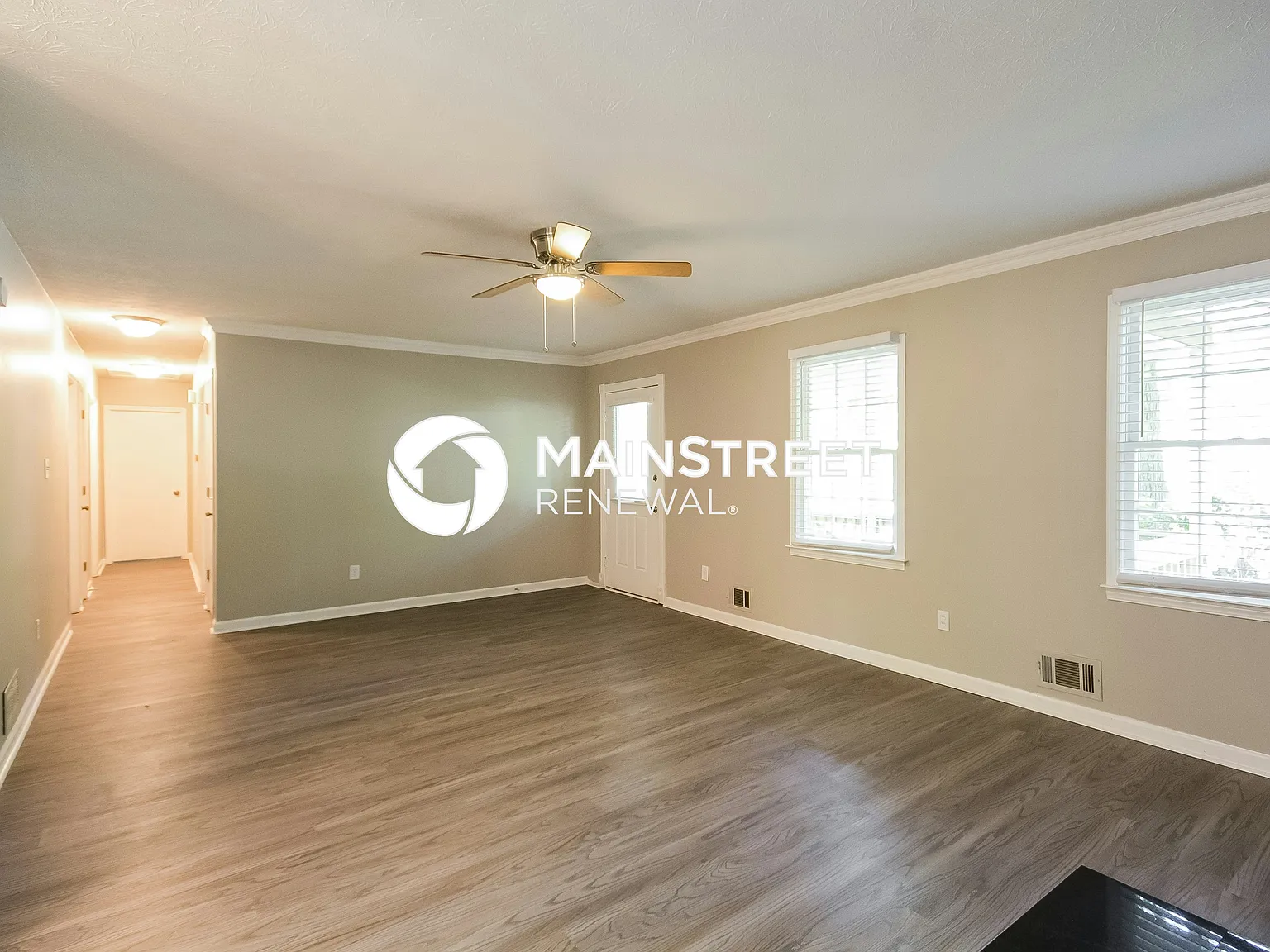 2300 Leaf Land Dr — Photo 2