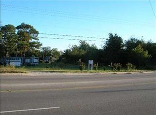 1301 N 5th St, Hartsville, SC 29550