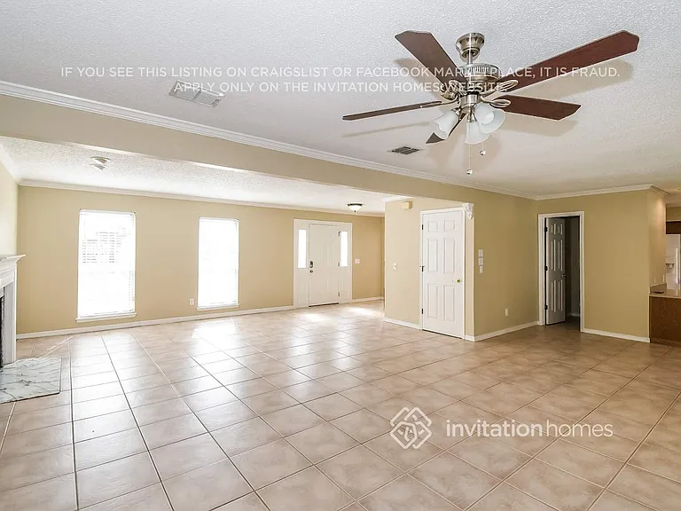 9044 Camshire Dr — Photo 3