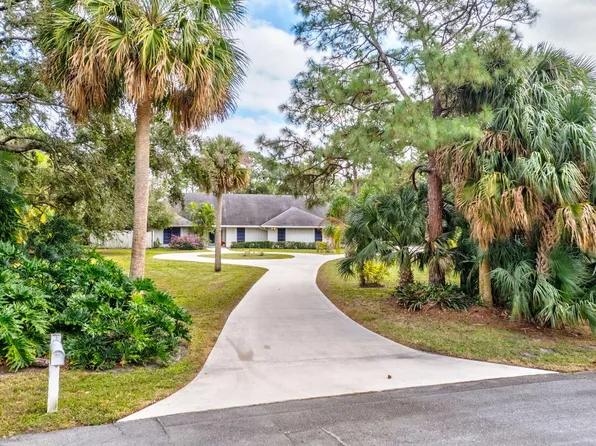 8092 Nashua Drive, Palm Beach Gardens, FL 33418