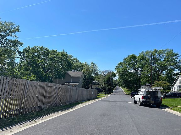4th image of 126-128 Princeton Ave